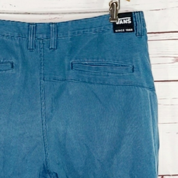 Men's Vans flat front shorts - Picture 4 of 6